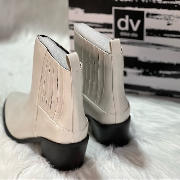New DV Dolve Vita Ozias Booties - Picture 7 of 11